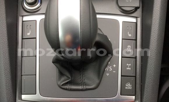 Buy Used Volkswagen Amarok White Car in Maputo in Maputo Buy Used Volkswagen Amarok White Car in Maputo in Maputo