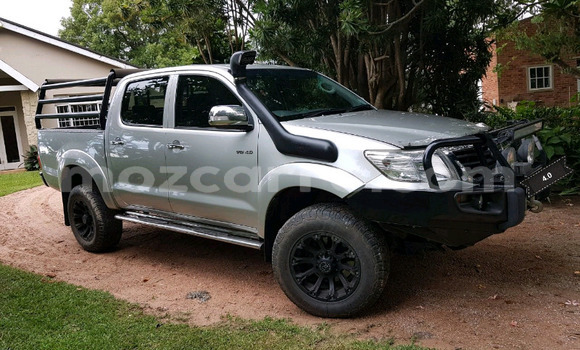 Comprar Usado Toyota Hilux Prata Carro em Maputo em Maputo Comprar Usado Toyota Hilux Prata Carro em Maputo em Maputo
