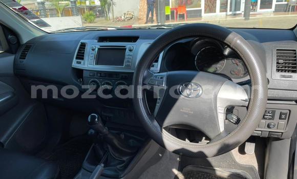 Comprar Usado Toyota Hilux Branco Carro em Maputo em Maputo Comprar Usado Toyota Hilux Branco Carro em Maputo em Maputo