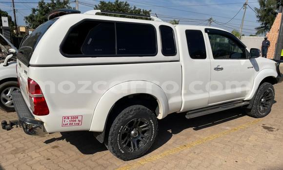 Comprar Usado Toyota Hilux Branco Carro em Maputo em Maputo Comprar Usado Toyota Hilux Branco Carro em Maputo em Maputo