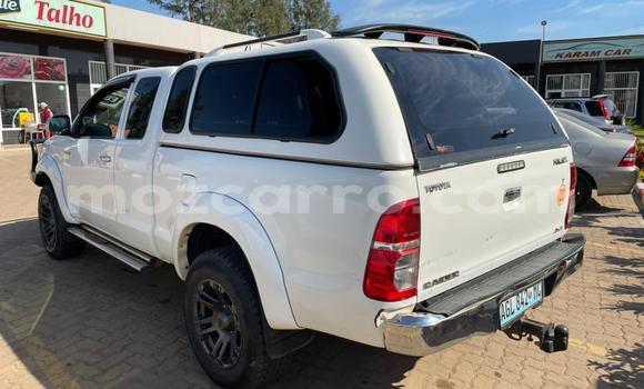 Comprar Usado Toyota Hilux Branco Carro em Maputo em Maputo Comprar Usado Toyota Hilux Branco Carro em Maputo em Maputo