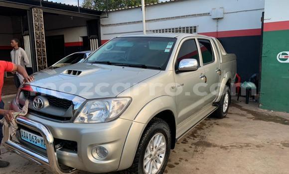 Comprar Usado Toyota Hilux Prata Carro em Maputo em Maputo Comprar Usado Toyota Hilux Prata Carro em Maputo em Maputo