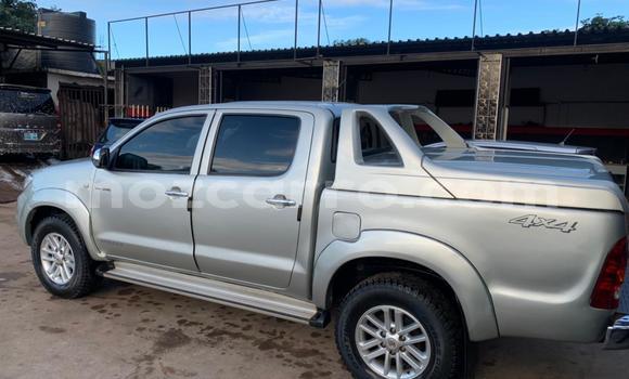 Comprar Usado Toyota Hilux Prata Carro em Maputo em Maputo Comprar Usado Toyota Hilux Prata Carro em Maputo em Maputo