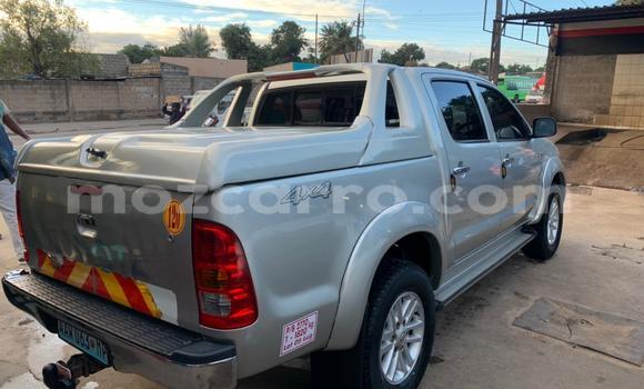 Comprar Usado Toyota Hilux Prata Carro em Maputo em Maputo Comprar Usado Toyota Hilux Prata Carro em Maputo em Maputo