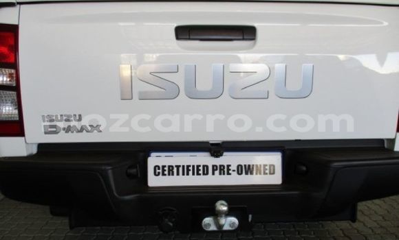 Comprar Usado Isuzu D-MAX Branco Carro em Maputo em Maputo Comprar Usado Isuzu D-MAX Branco Carro em Maputo em Maputo