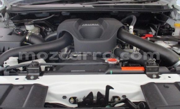 Comprar Usado Isuzu D-MAX Branco Carro em Maputo em Maputo Comprar Usado Isuzu D-MAX Branco Carro em Maputo em Maputo