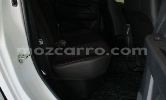 Comprar Usado Isuzu D-MAX Branco Carro em Maputo em Maputo Comprar Usado Isuzu D-MAX Branco Carro em Maputo em Maputo