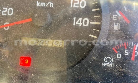 Comprar Usado Hino Ranger Branco Caminhão em Maputo em Maputo Comprar Usado Hino Ranger Branco Caminhão em Maputo em Maputo