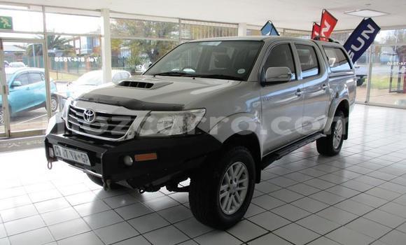 Comprar Usado Toyota Hilux Branco Carro em Maputo em Maputo Comprar Usado Toyota Hilux Branco Carro em Maputo em Maputo