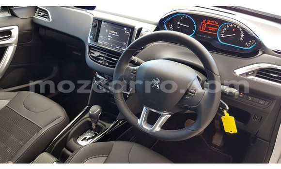 Comprar Usado Peugeot Traveller Branco Carro em Maputo em Maputo Comprar Usado Peugeot Traveller Branco Carro em Maputo em Maputo