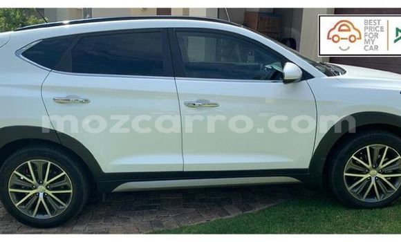 Buy Used Hyundai Tucson White Car in Maputo in Maputo Buy Used Hyundai Tucson White Car in Maputo in Maputo