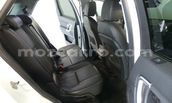 Nunua Ilio tumika Land Rover Discovery Sport Nyeupe Gari ndani ya Maputo nchini Maputo Nunua Ilio tumika Land Rover Discovery Sport Nyeupe Gari ndani ya Maputo nchini Maputo