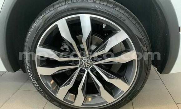 Nunua Ilio tumika Volkswagen Tiguan Nyeupe Gari ndani ya Maputo nchini Maputo Nunua Ilio tumika Volkswagen Tiguan Nyeupe Gari ndani ya Maputo nchini Maputo