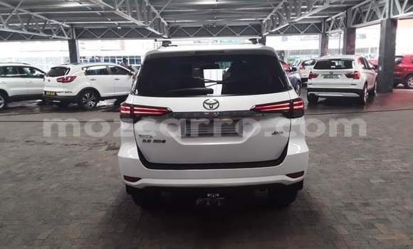 Nunua Ilio tumika Toyota Fortuner Nyeupe Gari ndani ya Maputo nchini Maputo Nunua Ilio tumika Toyota Fortuner Nyeupe Gari ndani ya Maputo nchini Maputo