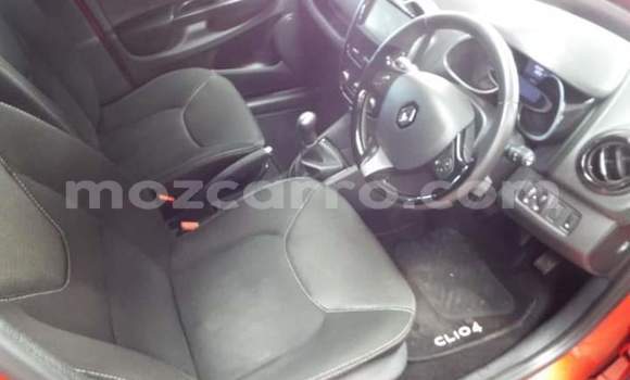 Tenga Tsaru Renault Clio Tsvuku Mota in Maputo in Maputo Tenga Tsaru Renault Clio Tsvuku Mota in Maputo in Maputo