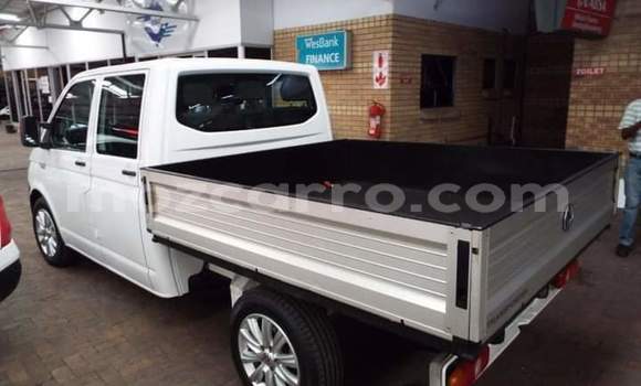 Buy Used Volkswagen Transporter White Car in Maputo in Maputo Buy Used Volkswagen Transporter White Car in Maputo in Maputo