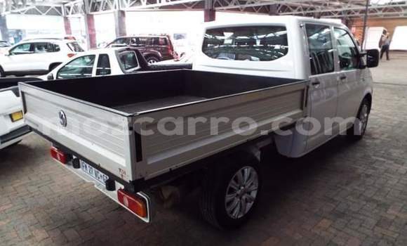 Buy Used Volkswagen Transporter White Car in Maputo in Maputo Buy Used Volkswagen Transporter White Car in Maputo in Maputo