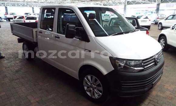 Buy Used Volkswagen Transporter White Car in Maputo in Maputo Buy Used Volkswagen Transporter White Car in Maputo in Maputo