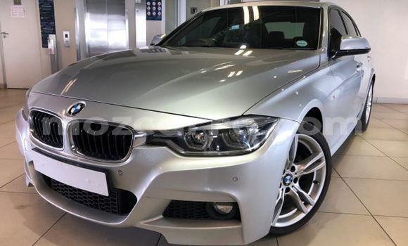 Comprar Usado BMW 3-Series Prata Carro em Maputo em Maputo
