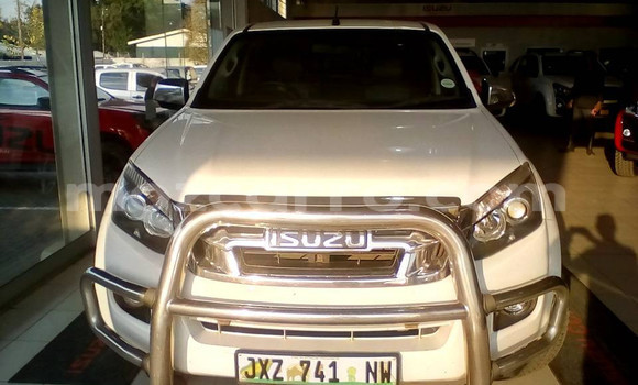 Tenga Tsaru Isuzu KB Nhema Mota in Maputo in Maputo Tenga Tsaru Isuzu KB Nhema Mota in Maputo in Maputo