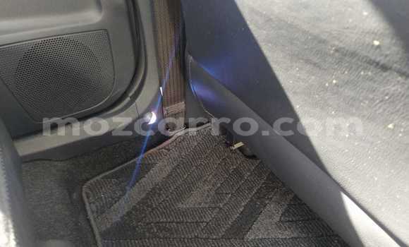 Comprar Novo Toyota Blade Branco Carro em Maputo em Maputo Comprar Novo Toyota Blade Branco Carro em Maputo em Maputo