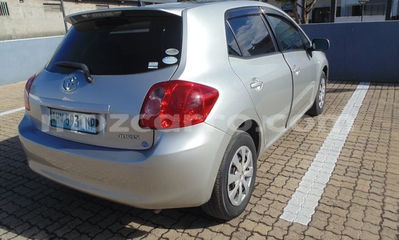 Comprar Usado Toyota Auris Prata Carro em Maputo em Maputo Comprar Usado Toyota Auris Prata Carro em Maputo em Maputo