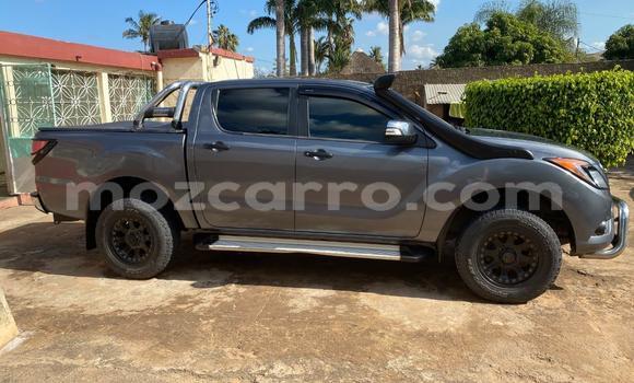 Comprar Usado Mazda BT-50 Prata Carro em Maputo em Maputo Comprar Usado Mazda BT-50 Prata Carro em Maputo em Maputo