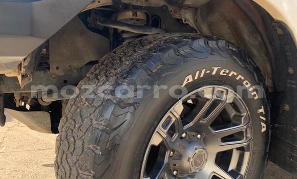 Comprar Usado Toyota Hilux Branco Carro em Maputo em Maputo Comprar Usado Toyota Hilux Branco Carro em Maputo em Maputo