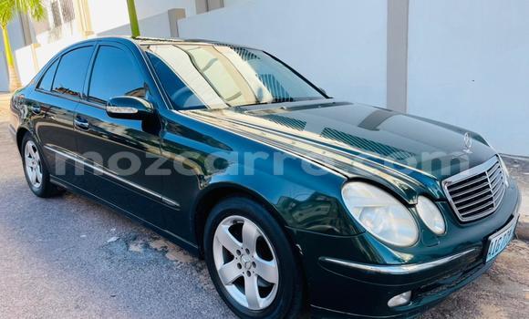 Nunua Ilio tumika Mercedes‒Benz E-Class Nyeusi Gari ndani ya Maputo nchini Maputo