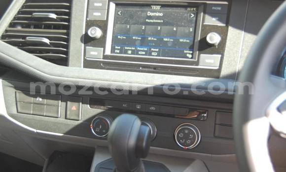 Comprar Usado Volkswagen Transporter Azul Carro em Balama em Cabo Delgado Comprar Usado Volkswagen Transporter Azul Carro em Balama em Cabo Delgado