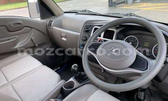 Comprar Usado Hyundai H1 Branco Carro em Boane em Maputo Comprar Usado Hyundai H1 Branco Carro em Boane em Maputo