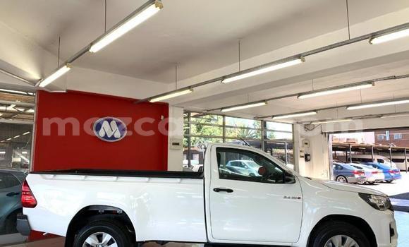 Comprar Usado Toyota Hilux Branco Carro em Espungabera em Manica Comprar Usado Toyota Hilux Branco Carro em Espungabera em Manica