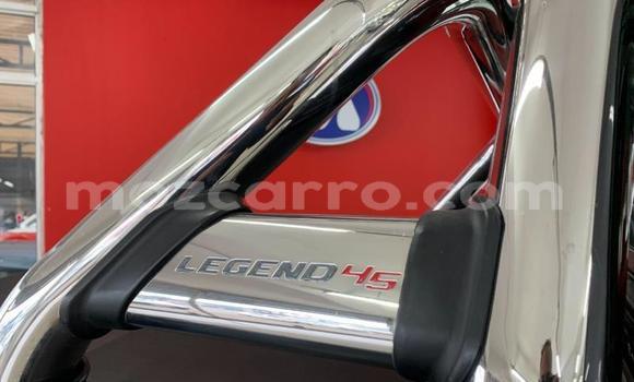 Comprar Usado Toyota Hilux Prata Carro em Beira em Sofala Comprar Usado Toyota Hilux Prata Carro em Beira em Sofala