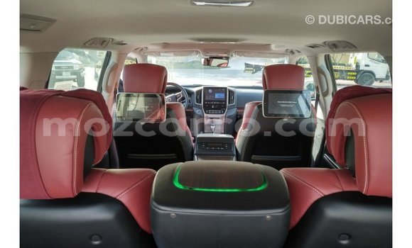 Tenga Imported Toyota Land Cruiser Nhema Mota in Import - Dubai in Cabo Delgado Tenga Imported Toyota Land Cruiser Nhema Mota in Import - Dubai in Cabo Delgado