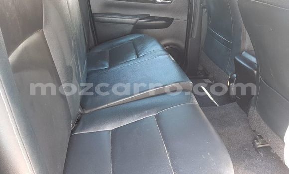 Comprar Usado Toyota Hilux Prata Carro em Maputo em Maputo Comprar Usado Toyota Hilux Prata Carro em Maputo em Maputo