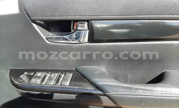Comprar Usado Toyota Hilux Prata Carro em Maputo em Maputo Comprar Usado Toyota Hilux Prata Carro em Maputo em Maputo