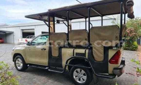 Comprar Usado Toyota Land Cruiser De outros Carro em Chidenguele em Gaza Comprar Usado Toyota Land Cruiser De outros Carro em Chidenguele em Gaza