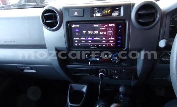 Buy Used Toyota Land Cruiser Brown Car in Beira in Sofala Buy Used Toyota Land Cruiser Brown Car in Beira in Sofala