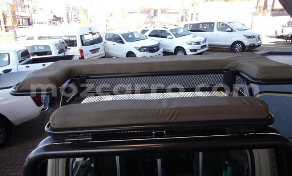 Buy Used Toyota Land Cruiser Brown Car in Beira in Sofala Buy Used Toyota Land Cruiser Brown Car in Beira in Sofala