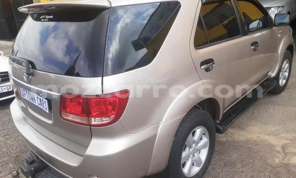 Buy Used Toyota Fortuner Silver Car in Beira in Sofala Buy Used Toyota Fortuner Silver Car in Beira in Sofala