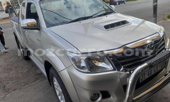 Buy Used Toyota Hilux Silver Car in Beira in Sofala Buy Used Toyota Hilux Silver Car in Beira in Sofala