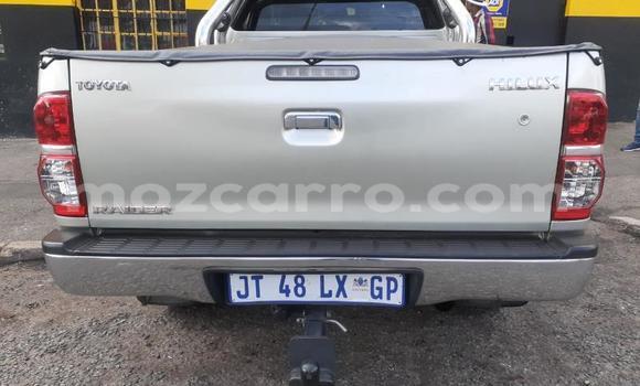 Buy Used Toyota Hilux Silver Car in Beira in Sofala Buy Used Toyota Hilux Silver Car in Beira in Sofala