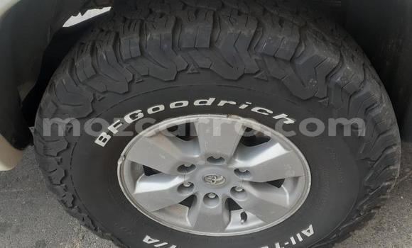 Buy Used Toyota Hilux Silver Car in Beira in Sofala Buy Used Toyota Hilux Silver Car in Beira in Sofala