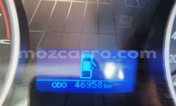 Nunua Ilio tumika Toyota Hilux Nyeupe Gari ndani ya Maputo nchini Maputo Nunua Ilio tumika Toyota Hilux Nyeupe Gari ndani ya Maputo nchini Maputo