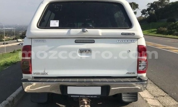 Tenga Tsaru Toyota Hilux Chena Mota in Maputo in Maputo Tenga Tsaru Toyota Hilux Chena Mota in Maputo in Maputo