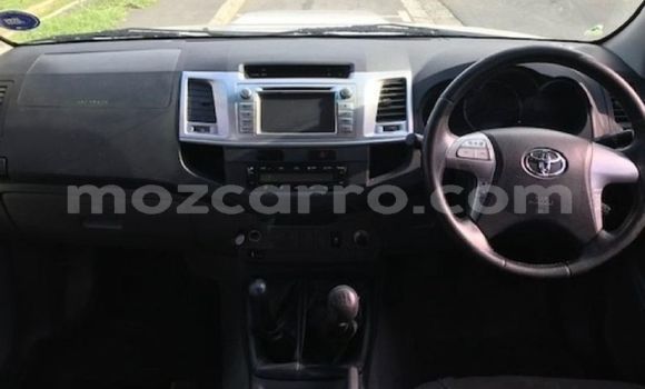 Tenga Tsaru Toyota Hilux Chena Mota in Maputo in Maputo Tenga Tsaru Toyota Hilux Chena Mota in Maputo in Maputo