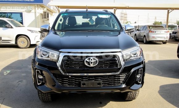 Nunua Imported Toyota Hilux Nyeusi Gari ndani ya Import - Dubai nchini Cabo Delgado Nunua Imported Toyota Hilux Nyeusi Gari ndani ya Import - Dubai nchini Cabo Delgado