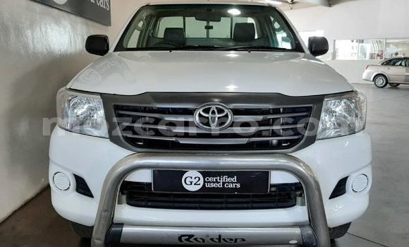 Comprar Usado Toyota Hilux Branco Carro em Maputo em Maputo Comprar Usado Toyota Hilux Branco Carro em Maputo em Maputo