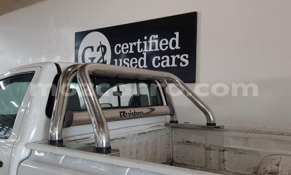 Comprar Usado Toyota Hilux Branco Carro em Maputo em Maputo Comprar Usado Toyota Hilux Branco Carro em Maputo em Maputo