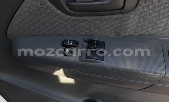 Comprar Usado Toyota Hilux Branco Carro em Maputo em Maputo Comprar Usado Toyota Hilux Branco Carro em Maputo em Maputo